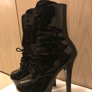 Pleaser patent black platform heel boots sz 6 women